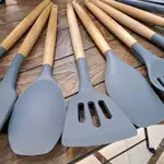 کفگیر ملاقه 12 پارچه برند کیچن ست سیلیکونی thumb 4