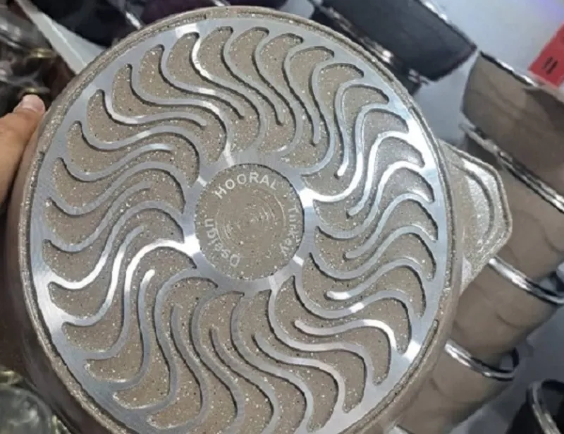 سرویس قابلمه چدن گرانیتی برند هورال gallery2