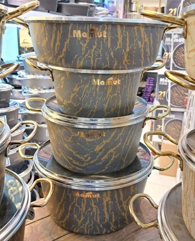 سرویس قابلمه و ماهیتابه 12 پارچه برند ماموت gallery3